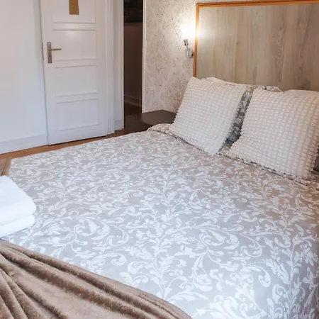 Aquilla Family 304 Homestay Lisbon