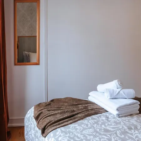 Quarto em Acomodações Particulares Aquilla Family 304